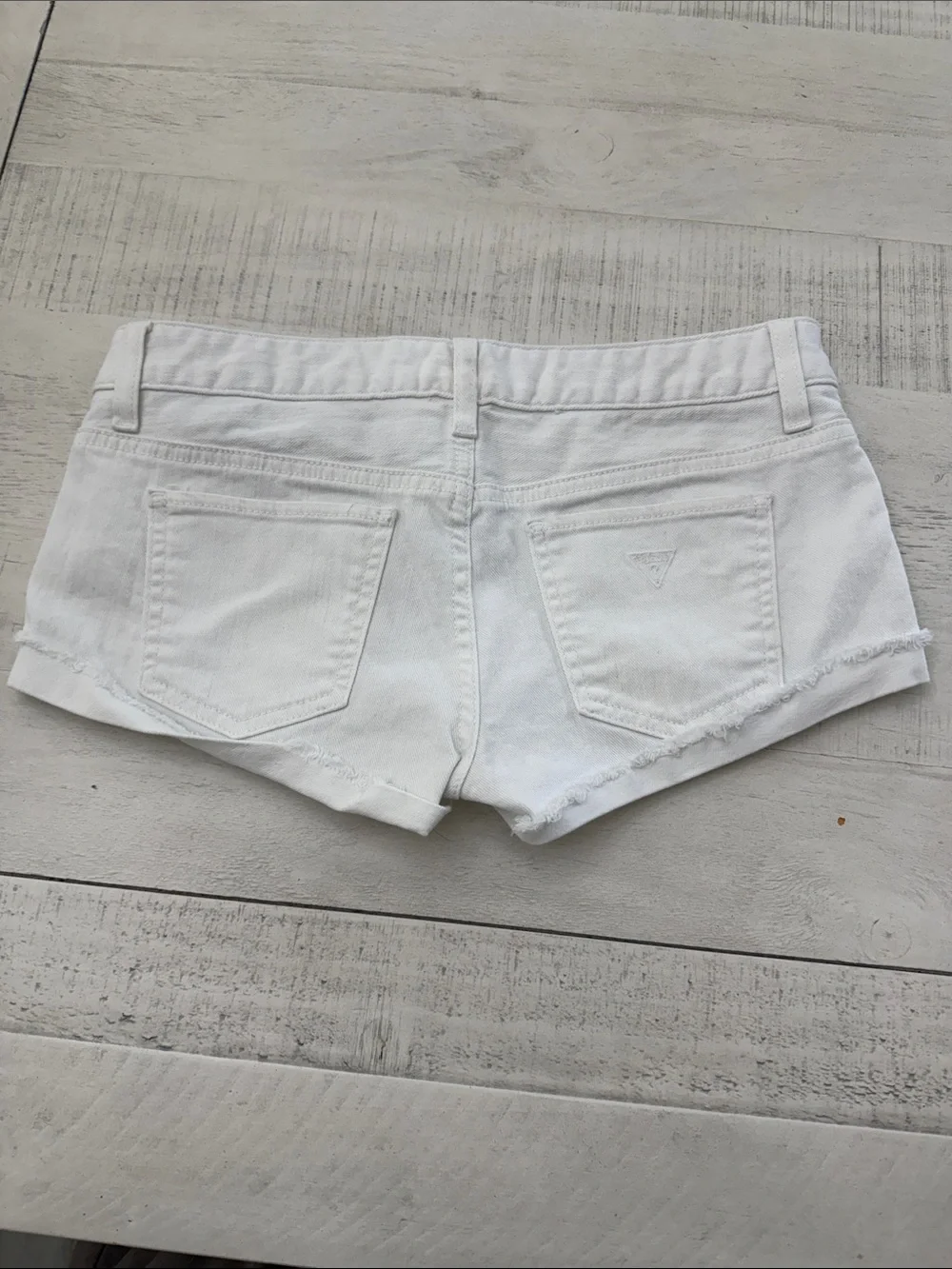 Guess White Denim Low-Rise Jean Shorts - Picture 2 of 4